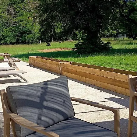 Hébergement de vacances La Garçonnière, Entre Rivière Foret Et Vigne